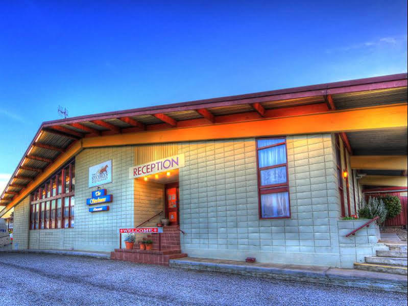 Snow Season Motor Inn Cooma Esterno foto