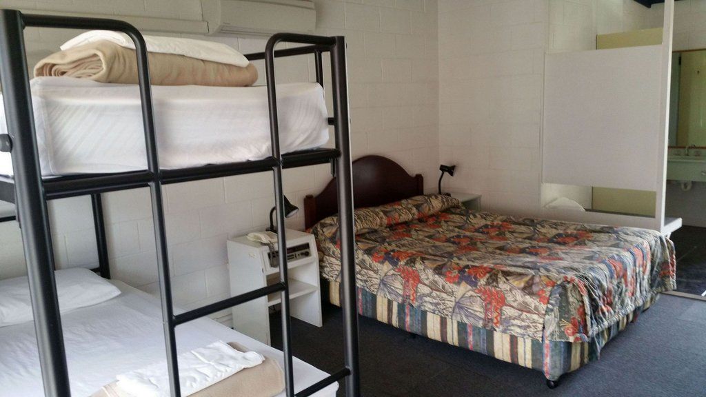 Snow Season Motor Inn Cooma Esterno foto